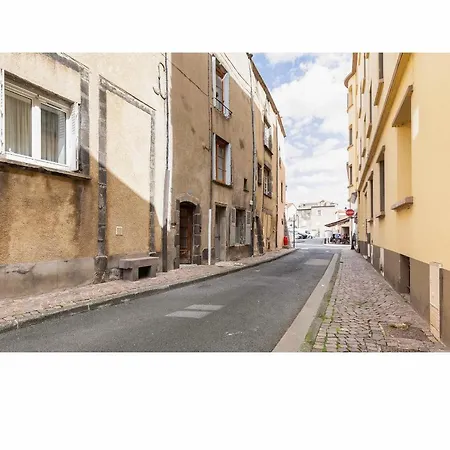 Location F1 Neuf Centre Historique Riom Apartment Exterior photo